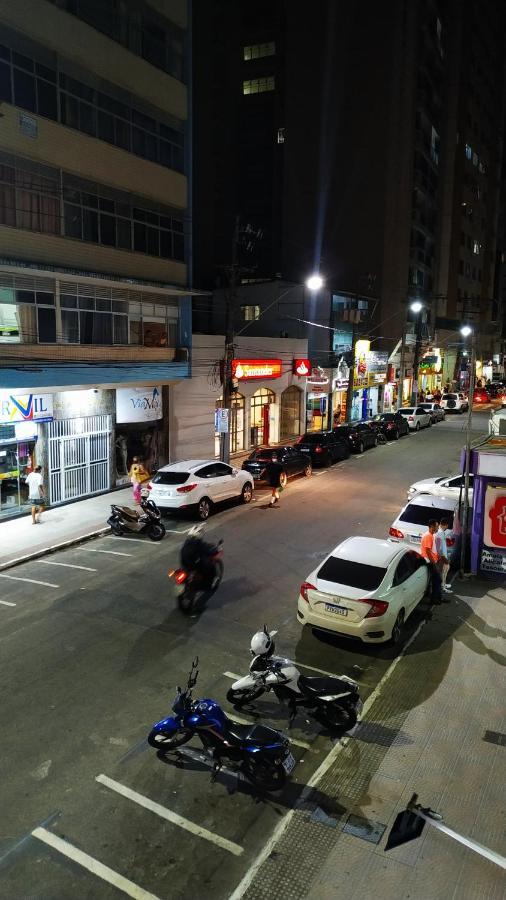 Quitinete a poucos passos da Praia no ponto mais central da cidade. Guarapari Exterior foto